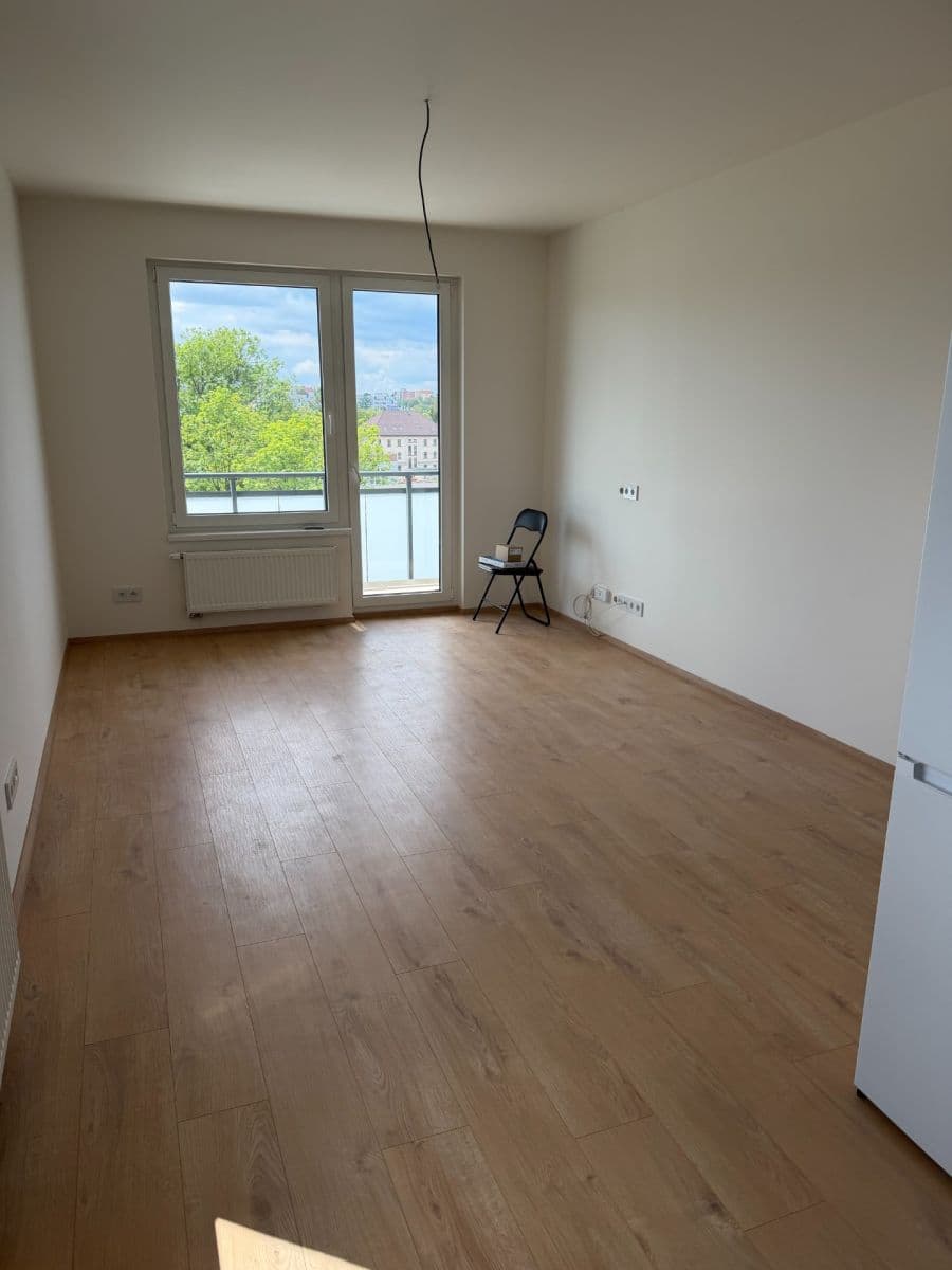 Prenájom bytu 2-izbový 48 m², Strančická, Praha, Praha Prenájom bytu 2-izbový 48 m², Strančická, Praha, Praha
