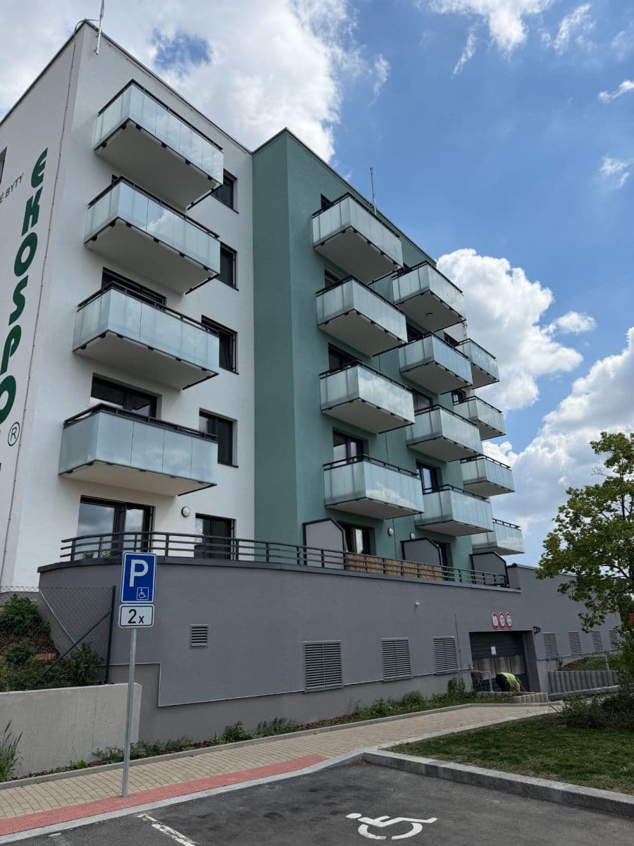 Prenájom bytu 2-izbový 48 m², Strančická, Praha, Praha Prenájom bytu 2-izbový 48 m², Strančická, Praha, Praha