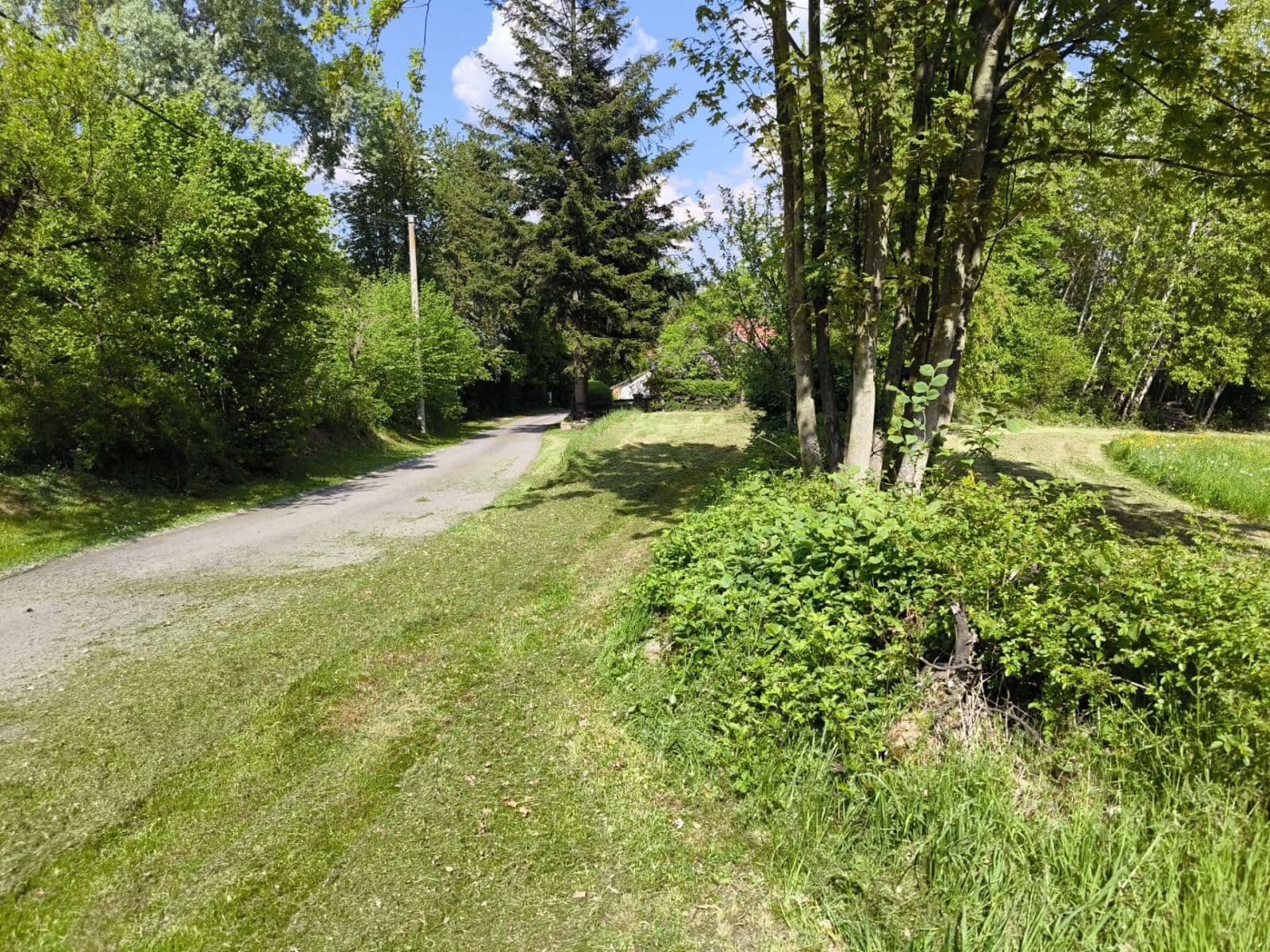 Prenájom pozemku 1.500 m², Maršovice, Středočeský kraj Prenájom pozemku 1.500 m², Maršovice, Středočeský kraj