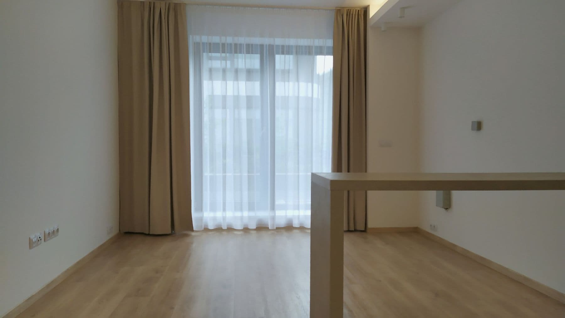 Prenájom bytu 1-izbový 30 m², Mukařovského, Praha, Praha Prenájom bytu 1-izbový 30 m², Mukařovského, Praha, Praha