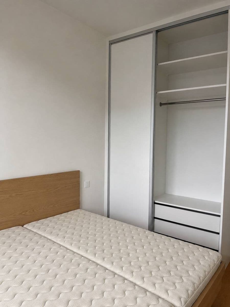 Prenájom bytu 2-izbový 53 m², Zenklova, Praha, Praha Prenájom bytu 2-izbový 53 m², Zenklova, Praha, Praha