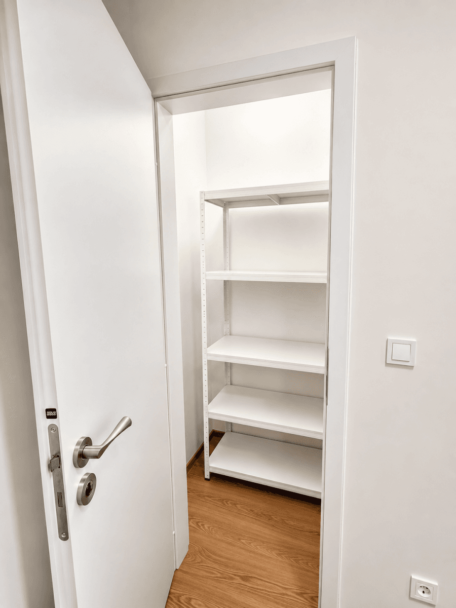 Prenájom bytu 3-izbový 87 m², U Jezerky, Praha, Praha Prenájom bytu 3-izbový 87 m², U Jezerky, Praha, Praha