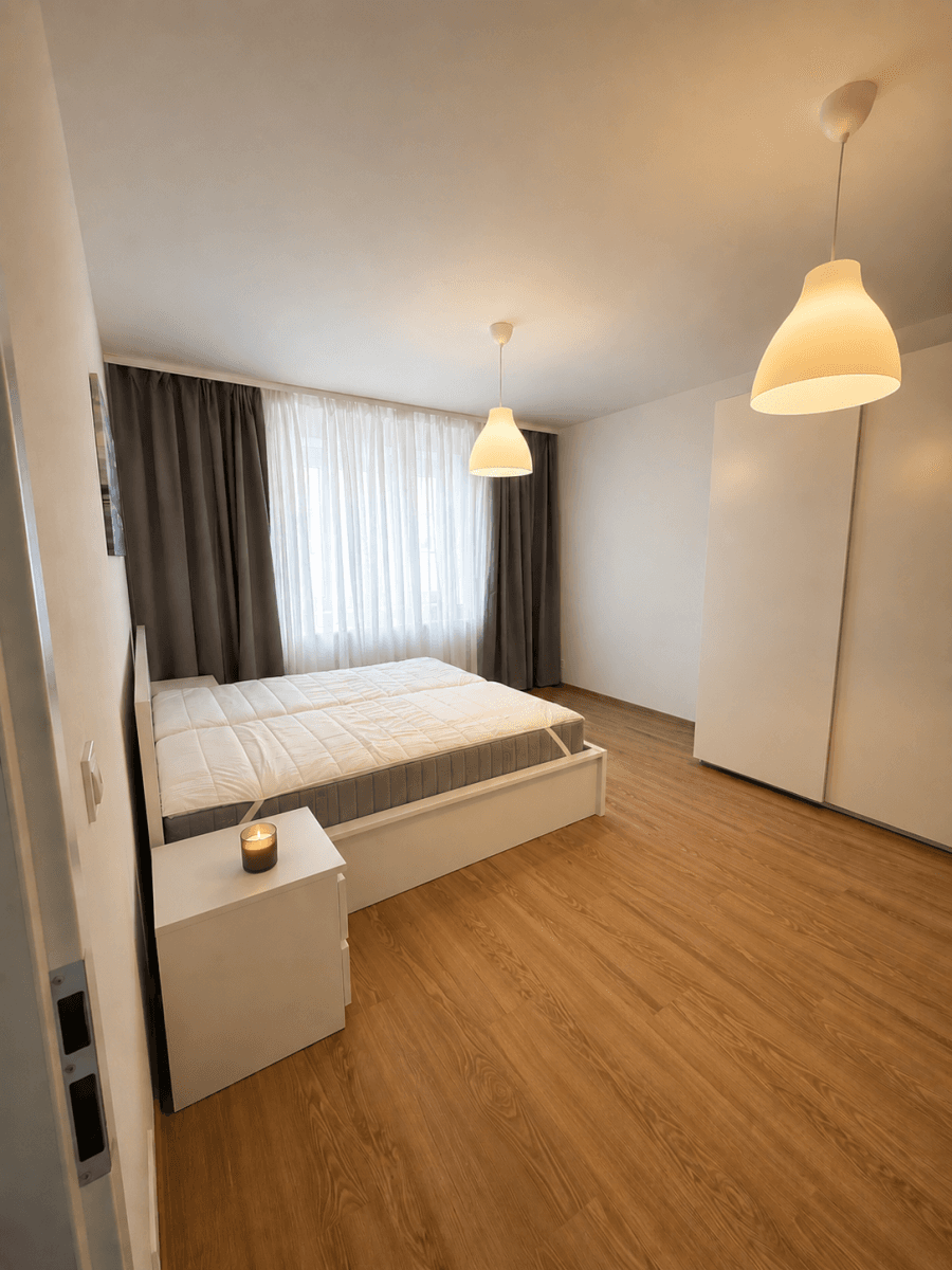 Prenájom bytu 3-izbový 87 m², U Jezerky, Praha, Praha Prenájom bytu 3-izbový 87 m², U Jezerky, Praha, Praha