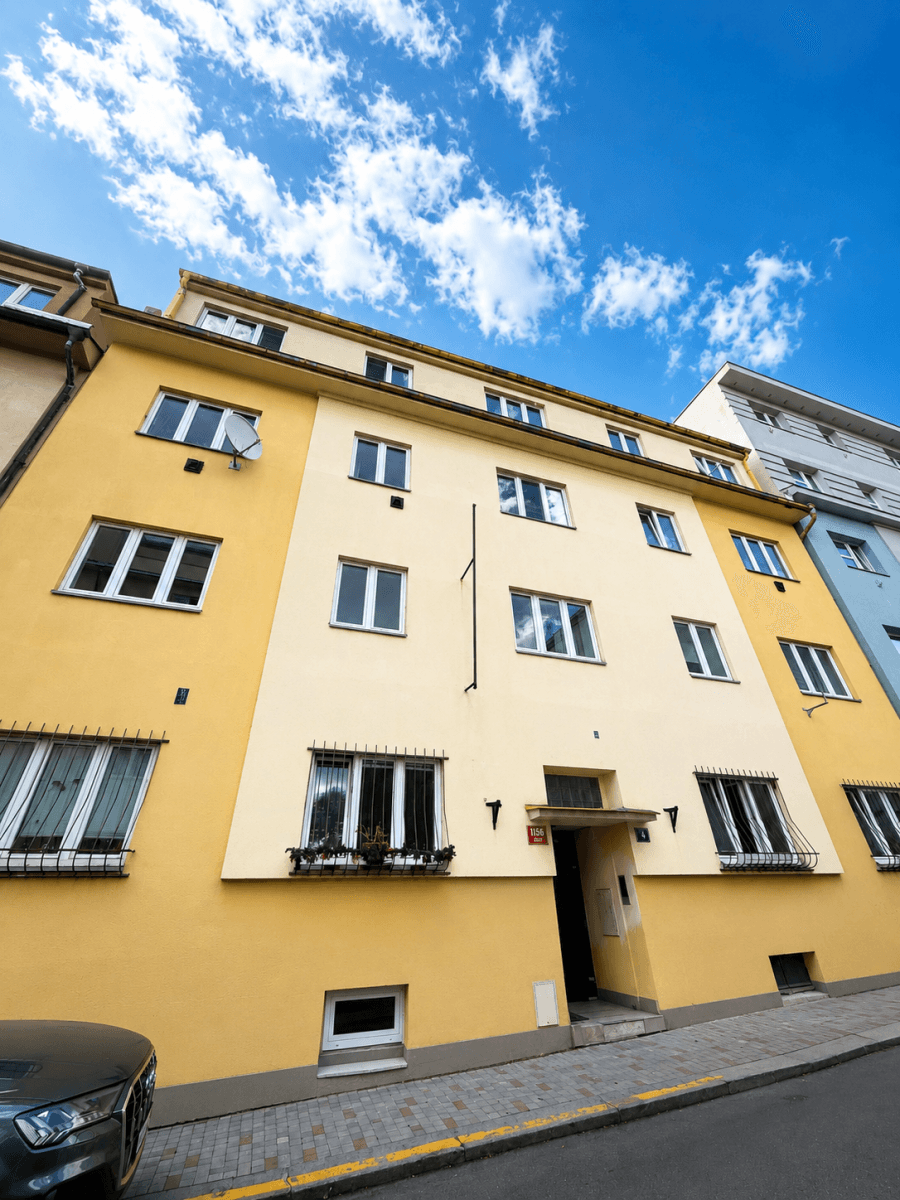 Prenájom bytu 3-izbový 87 m², U Jezerky, Praha, Praha Prenájom bytu 3-izbový 87 m², U Jezerky, Praha, Praha