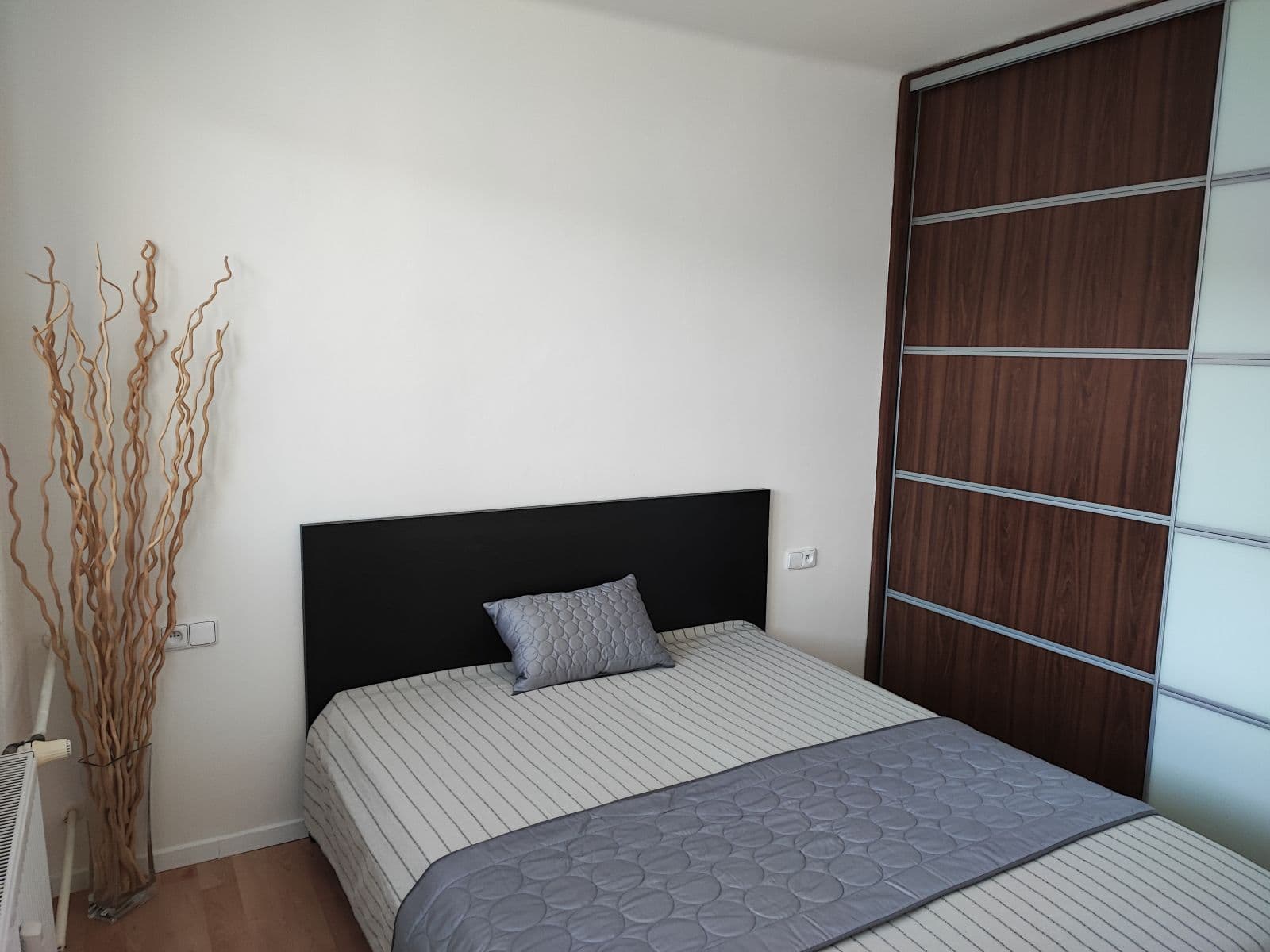 Prenájom bytu 2-izbový 54 m², Praha, Praha Prenájom bytu 2-izbový 54 m², Praha, Praha