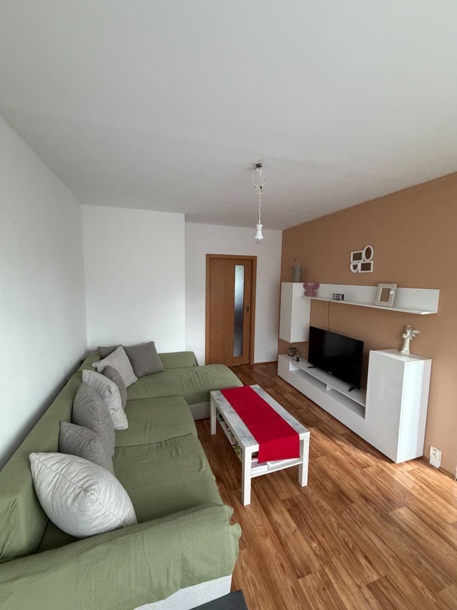 Prenájom bytu 3-izbový 55 m², Českolipská, Praha, Praha Prenájom bytu 3-izbový 55 m², Českolipská, Praha, Praha