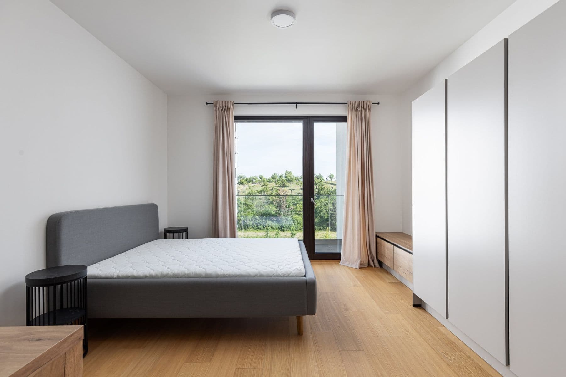 Prenájom bytu 1-izbový 36 m², V třešňovce, Praha, Praha Prenájom bytu 1-izbový 36 m², V třešňovce, Praha, Praha