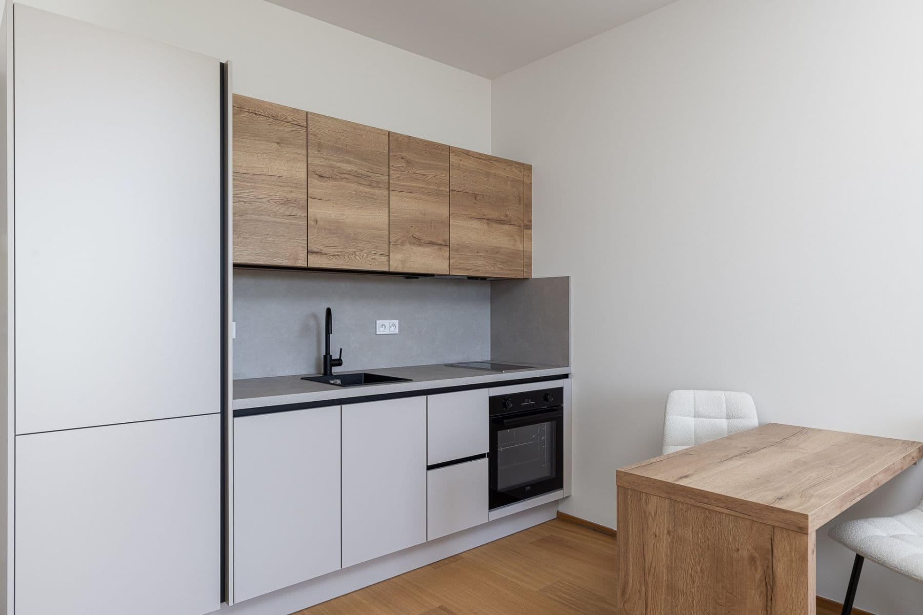 Prenájom bytu 1-izbový 36 m², V třešňovce, Praha, Praha Prenájom bytu 1-izbový 36 m², V třešňovce, Praha, Praha