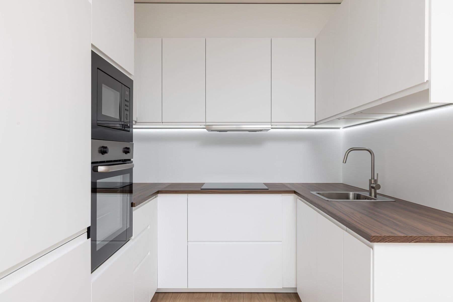 Prenájom bytu 2-izbový 52 m², Waltariho, Praha, Praha Prenájom bytu 2-izbový 52 m², Waltariho, Praha, Praha