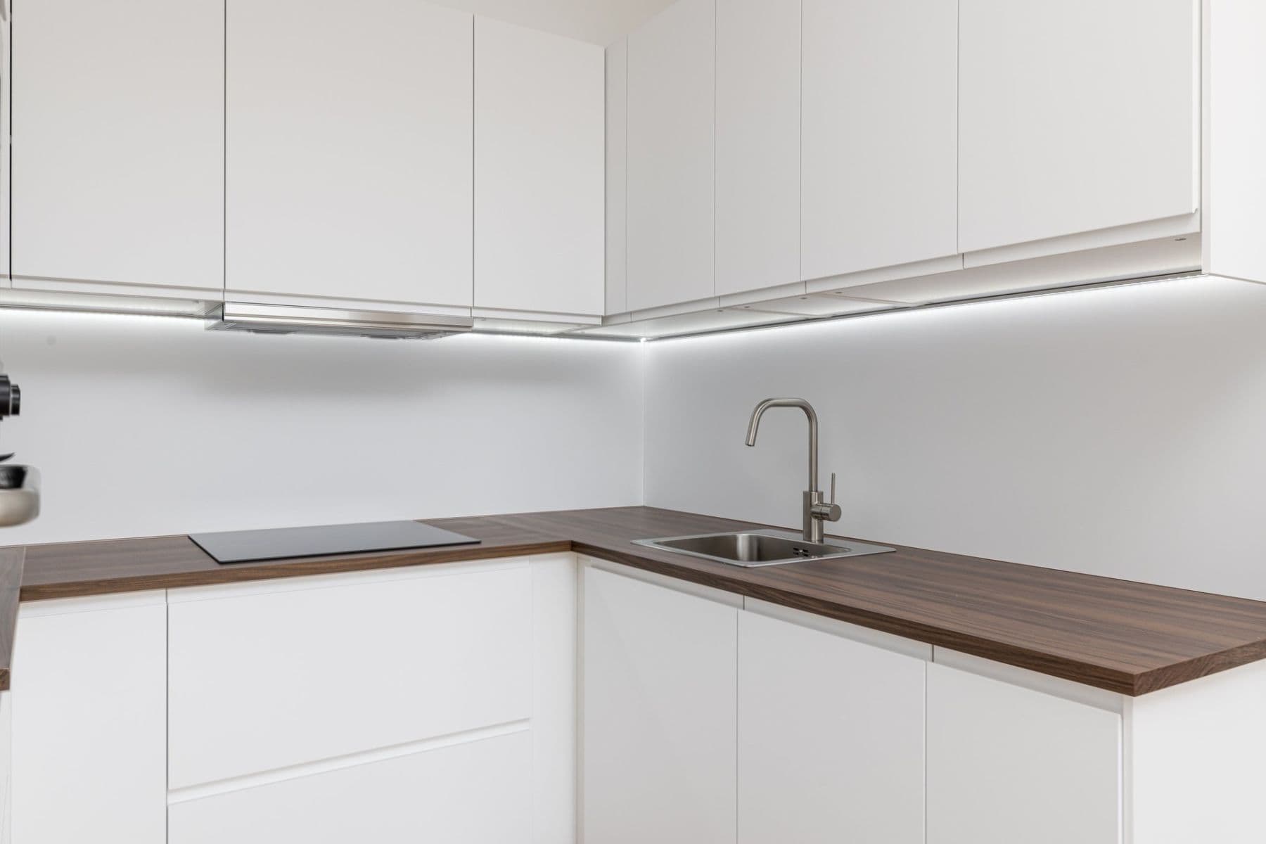 Prenájom bytu 2-izbový 52 m², Waltariho, Praha, Praha Prenájom bytu 2-izbový 52 m², Waltariho, Praha, Praha