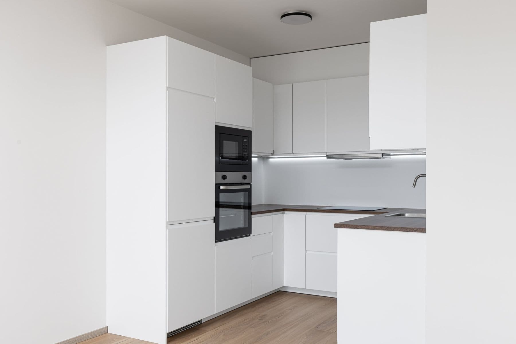 Prenájom bytu 2-izbový 52 m², Waltariho, Praha, Praha Prenájom bytu 2-izbový 52 m², Waltariho, Praha, Praha