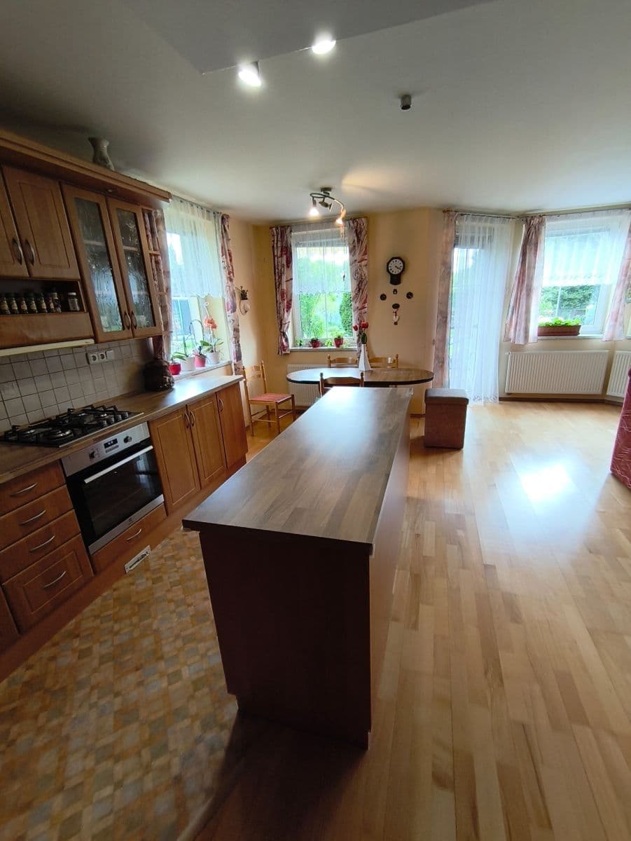 Predaj domu 137 m², pozemek 868 m², Mírová, Karlovarský kraj Predaj domu 137 m², pozemek 868 m², Mírová, Karlovarský kraj