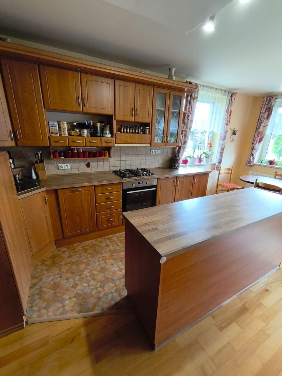 Predaj domu 137 m², pozemek 868 m², Mírová, Karlovarský kraj Predaj domu 137 m², pozemek 868 m², Mírová, Karlovarský kraj