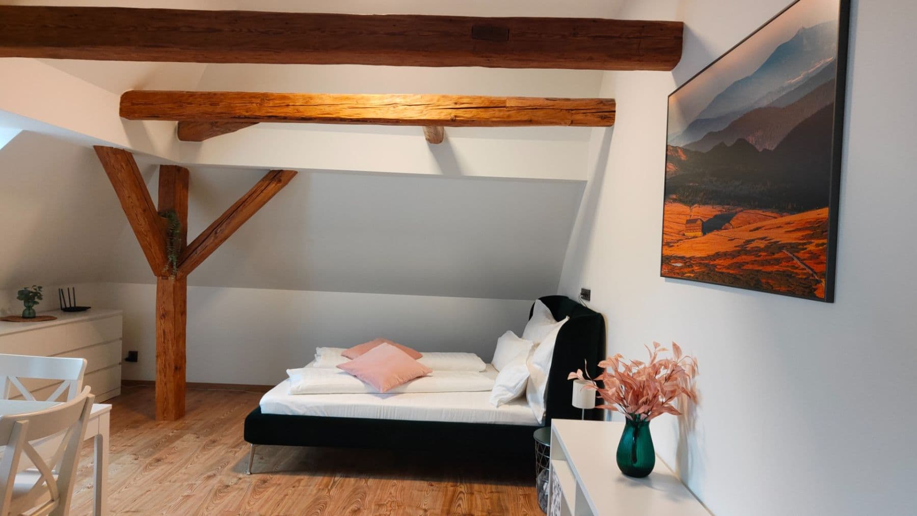 Predaj bytu 1-izbový 38 m², Staré Buky, Královéhradecký kraj Predaj bytu 1-izbový 38 m², Staré Buky, Královéhradecký kraj