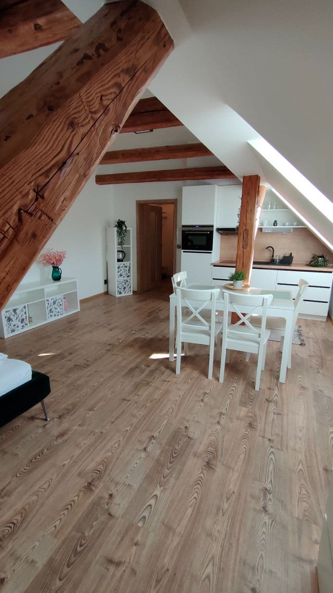 Predaj bytu 1-izbový 38 m², Staré Buky, Královéhradecký kraj Predaj bytu 1-izbový 38 m², Staré Buky, Královéhradecký kraj