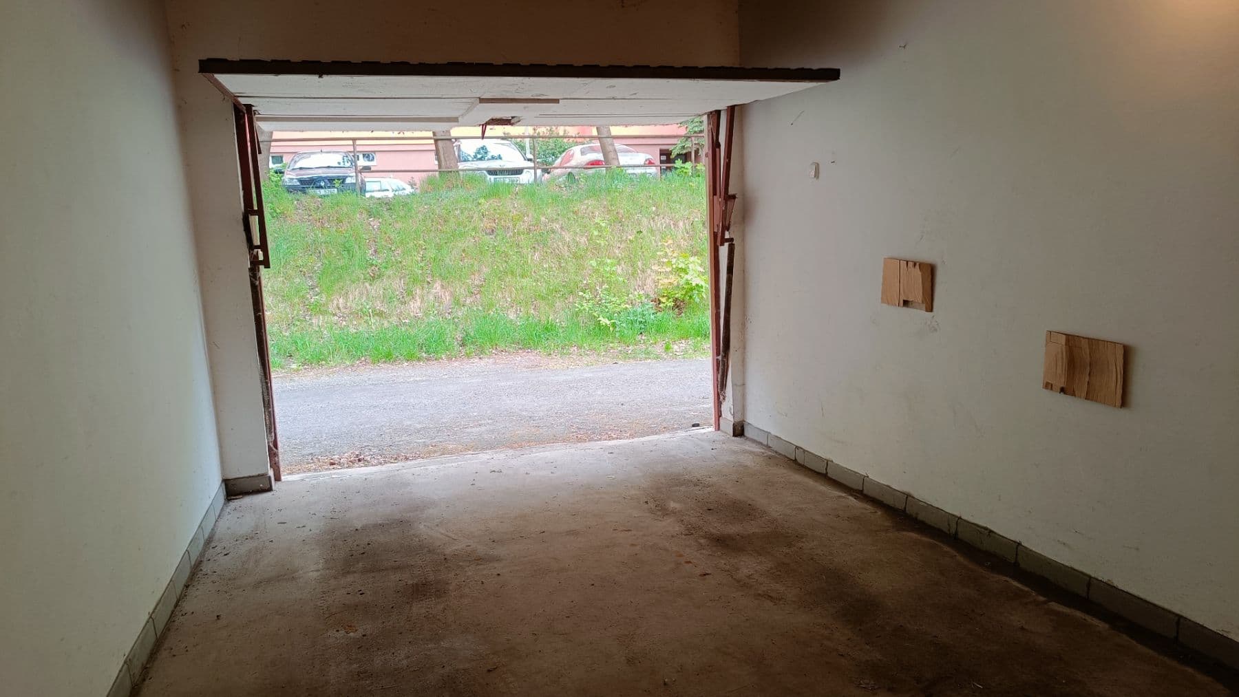 Prenájom garáže 19 m², Liberec, Liberecký kraj Prenájom garáže 19 m², Liberec, Liberecký kraj