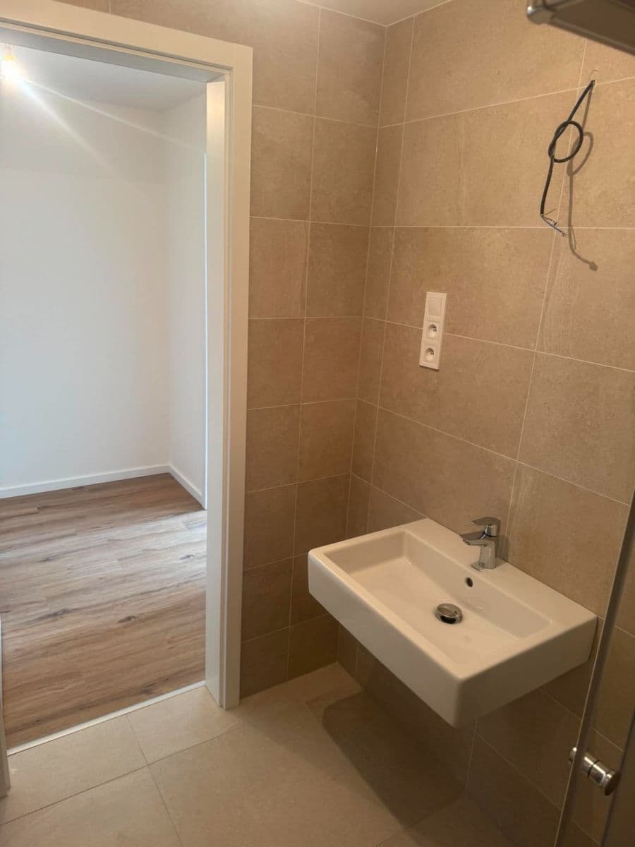 Predaj bytu 1-izbový 34 m², Ke křížku, Kladno, Středočeský kraj Predaj bytu 1-izbový 34 m², Ke křížku, Kladno, Středočeský kraj