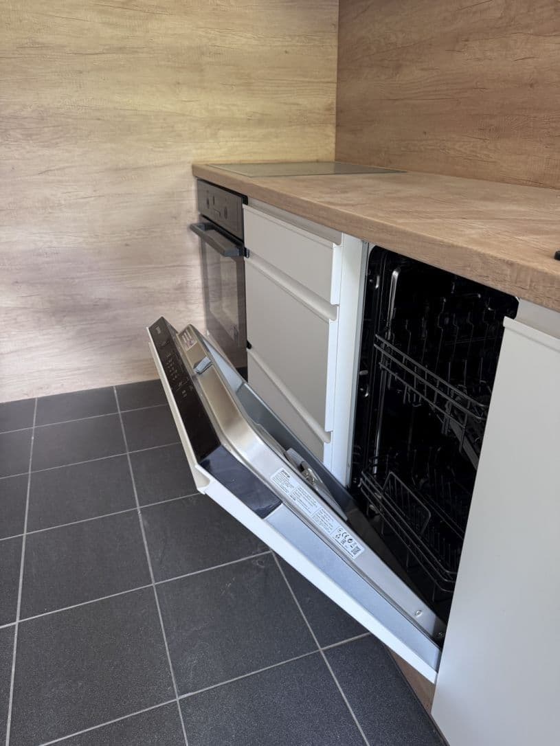 Prenájom bytu 2-izbový 50 m², Kytlická, Praha, Praha Prenájom bytu 2-izbový 50 m², Kytlická, Praha, Praha
