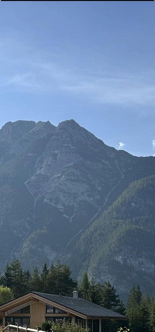 Predaj domu 330 m², pozemek 1.200 m², Leutasch, Tirolsko Predaj domu 330 m², pozemek 1.200 m², Leutasch, Tirolsko