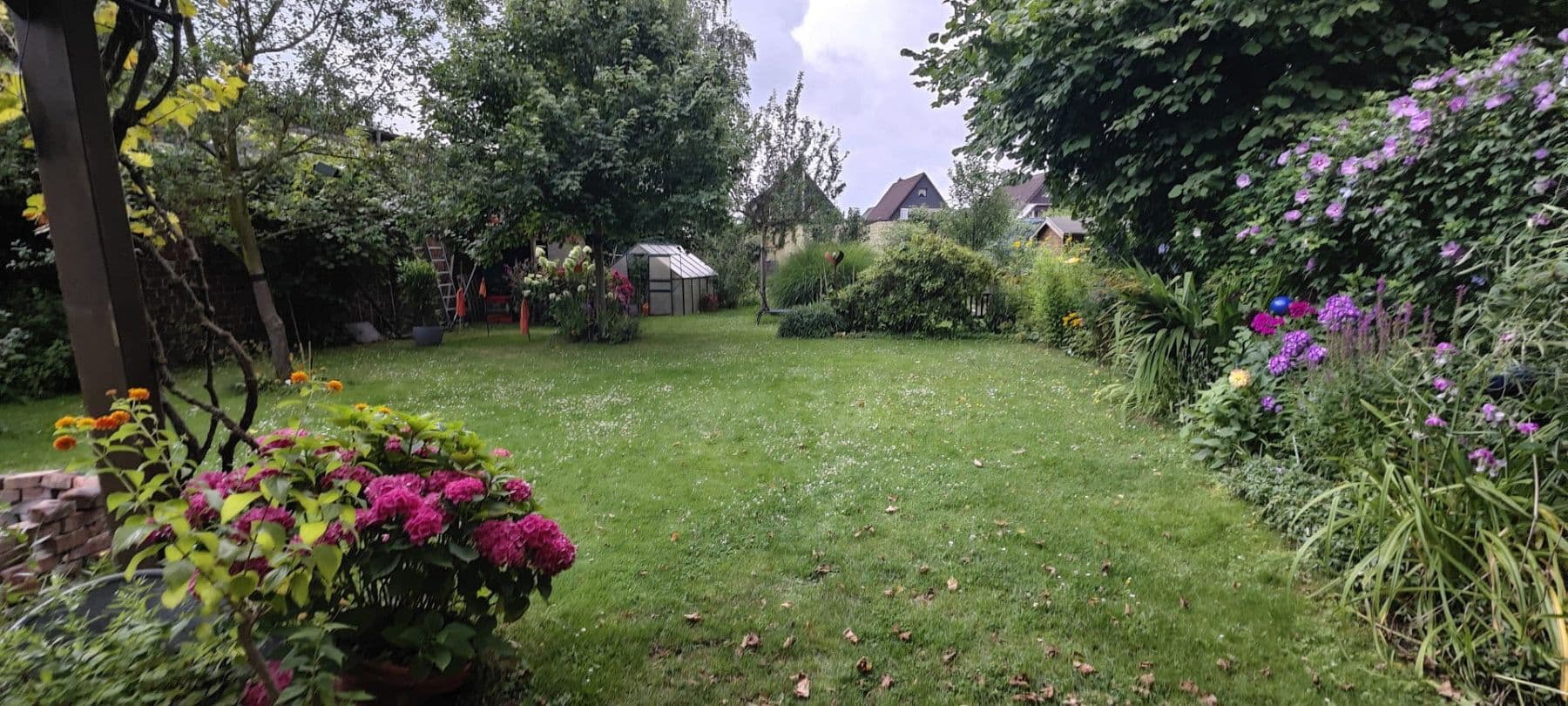 Predaj bytu 5-izbový 132 m², Rather Kreuzweg 63a, Düsseldorf, Severné Porýnie - Westfálsko Predaj bytu 5-izbový 132 m², Rather Kreuzweg 63a, Düsseldorf, Severné Porýnie - Westfálsko