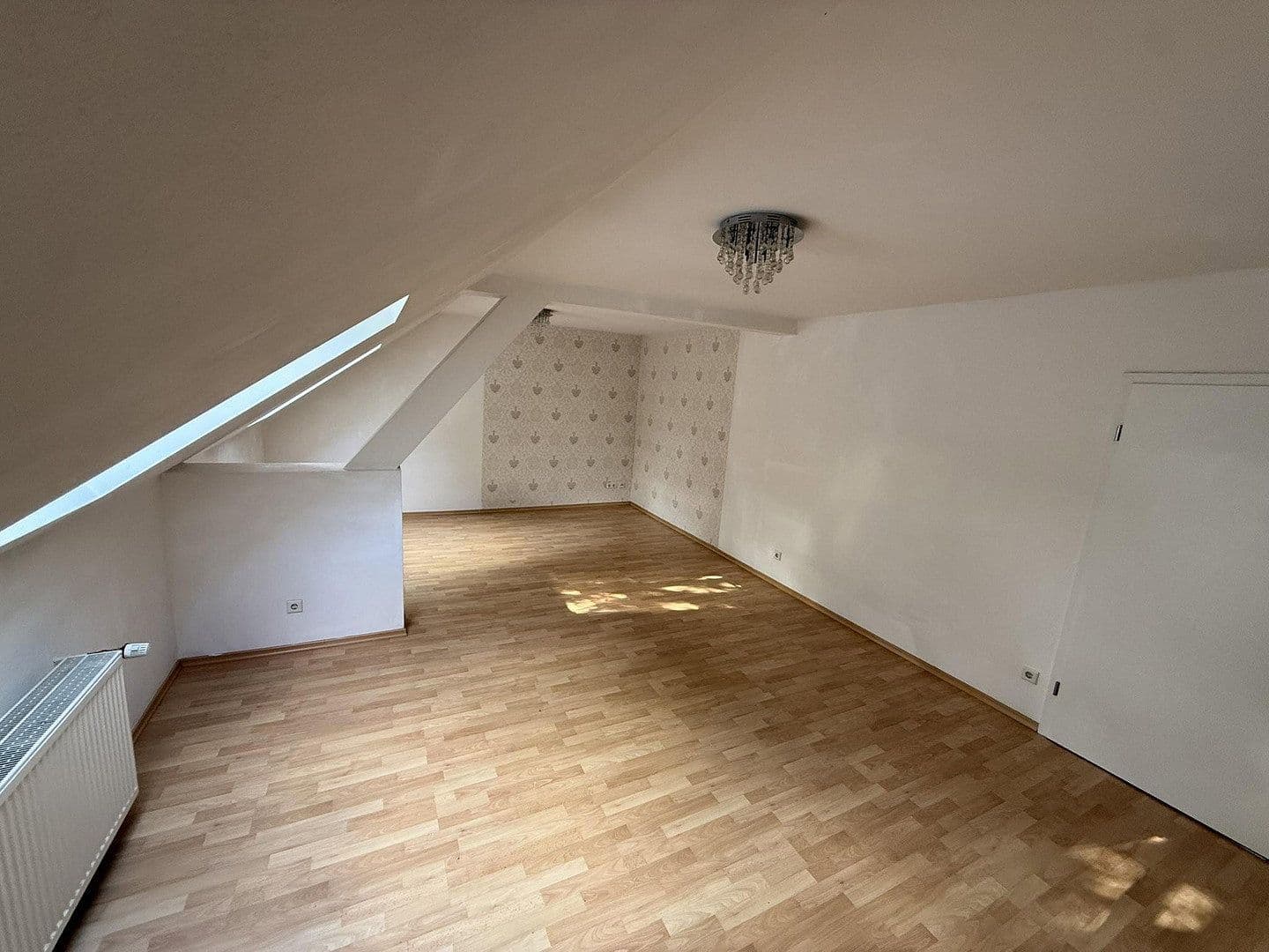 Prenájom bytu 2-izbový 68 m², Krefeld, Severné Porýnie - Westfálsko Prenájom bytu 2-izbový 68 m², Krefeld, Severné Porýnie - Westfálsko