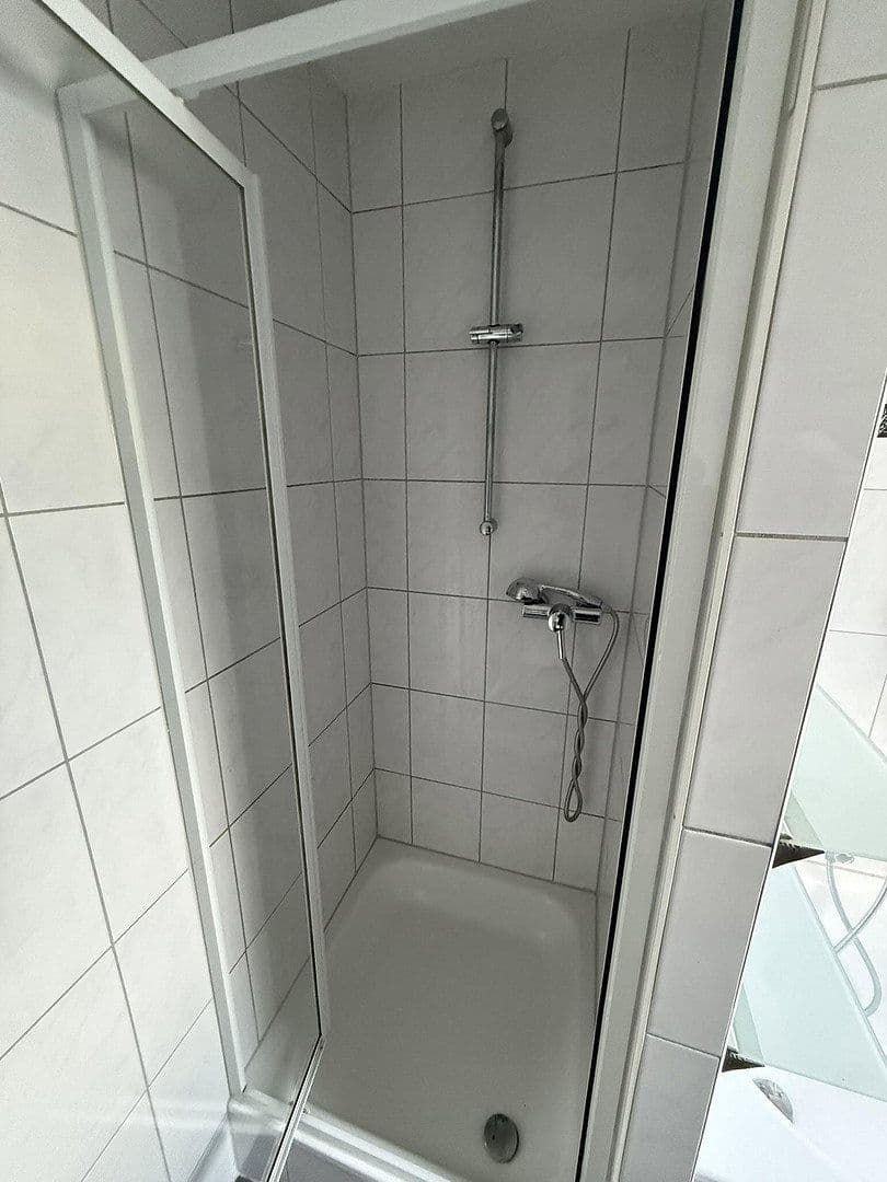 Prenájom bytu 2-izbový 68 m², Krefeld, Severné Porýnie - Westfálsko Prenájom bytu 2-izbový 68 m², Krefeld, Severné Porýnie - Westfálsko