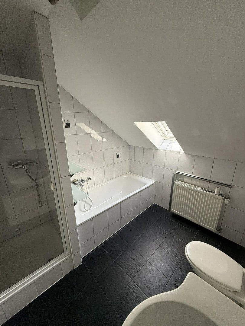 Prenájom bytu 2-izbový 68 m², Krefeld, Severné Porýnie - Westfálsko Prenájom bytu 2-izbový 68 m², Krefeld, Severné Porýnie - Westfálsko