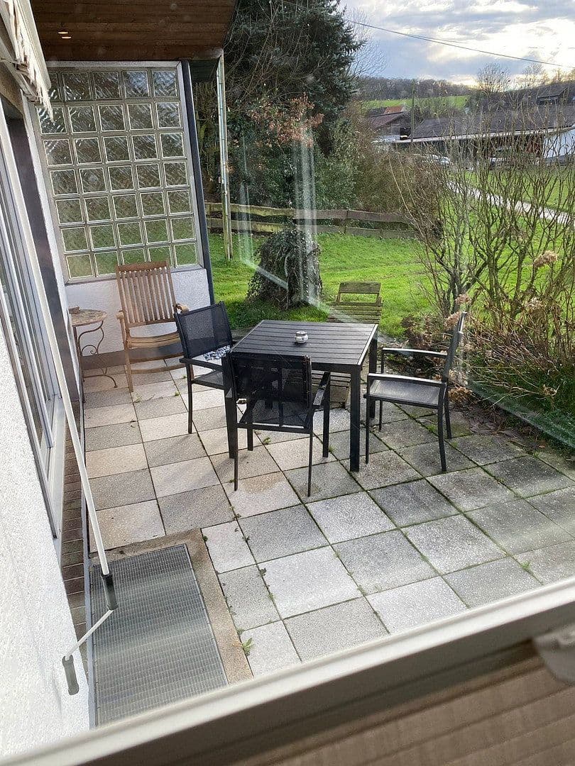 Prenájom domu 115 m², pozemek 1.850 m², Bergisch Gladbach, Severné Porýnie - Westfálsko Prenájom domu 115 m², pozemek 1.850 m², Bergisch Gladbach, Severné Porýnie - Westfálsko