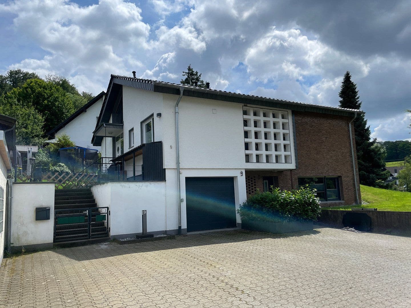 Prenájom domu 115 m², pozemek 1.850 m², Bergisch Gladbach, Severné Porýnie - Westfálsko Prenájom domu 115 m², pozemek 1.850 m², Bergisch Gladbach, Severné Porýnie - Westfálsko