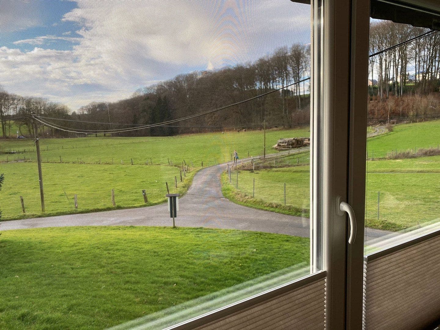 Prenájom domu 115 m², pozemek 1.850 m², Bergisch Gladbach, Severné Porýnie - Westfálsko Prenájom domu 115 m², pozemek 1.850 m², Bergisch Gladbach, Severné Porýnie - Westfálsko