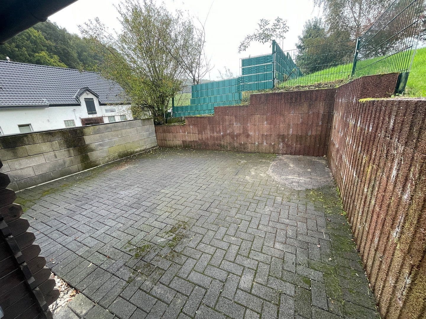 Prenájom domu 115 m², pozemek 1.850 m², Bergisch Gladbach, Severné Porýnie - Westfálsko Prenájom domu 115 m², pozemek 1.850 m², Bergisch Gladbach, Severné Porýnie - Westfálsko