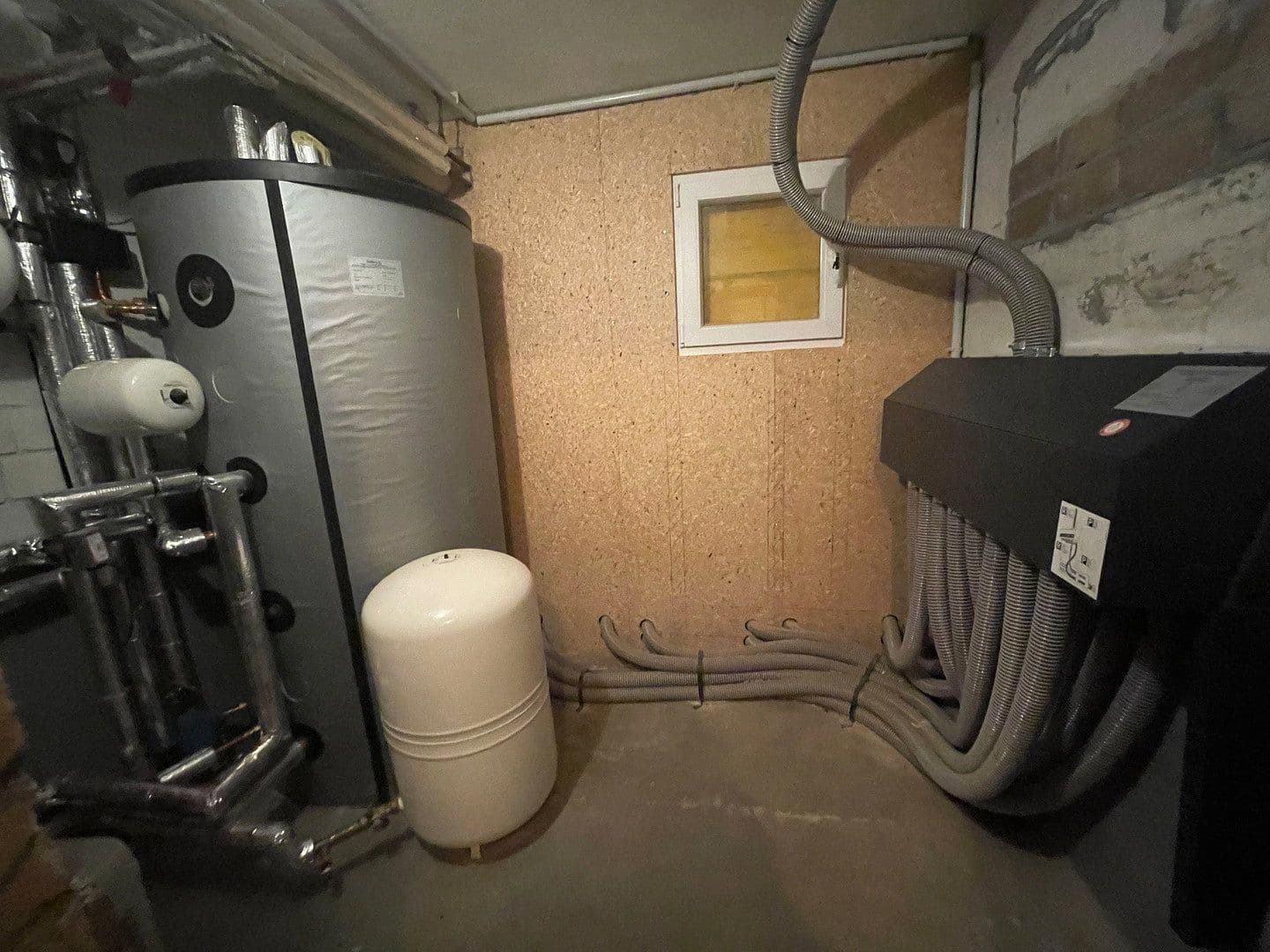 Prenájom domu 115 m², pozemek 1.850 m², Bergisch Gladbach, Severné Porýnie - Westfálsko Prenájom domu 115 m², pozemek 1.850 m², Bergisch Gladbach, Severné Porýnie - Westfálsko