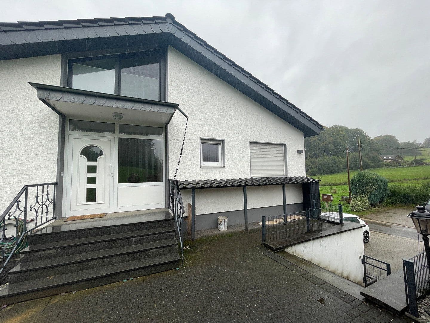 Prenájom domu 115 m², pozemek 1.850 m², Bergisch Gladbach, Severné Porýnie - Westfálsko Prenájom domu 115 m², pozemek 1.850 m², Bergisch Gladbach, Severné Porýnie - Westfálsko