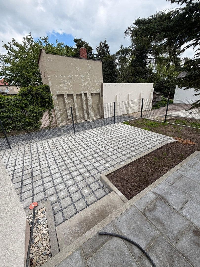 Prenájom domu 152 m², pozemek 110 m², Privatstraße, Dresden, Sasko Prenájom domu 152 m², pozemek 110 m², Privatstraße, Dresden, Sasko