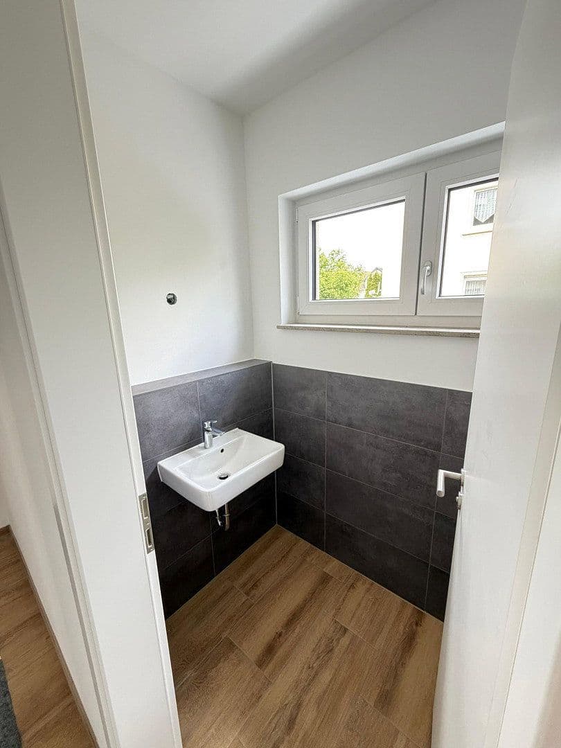 Prenájom domu 152 m², pozemek 110 m², Privatstraße, Dresden, Sasko Prenájom domu 152 m², pozemek 110 m², Privatstraße, Dresden, Sasko