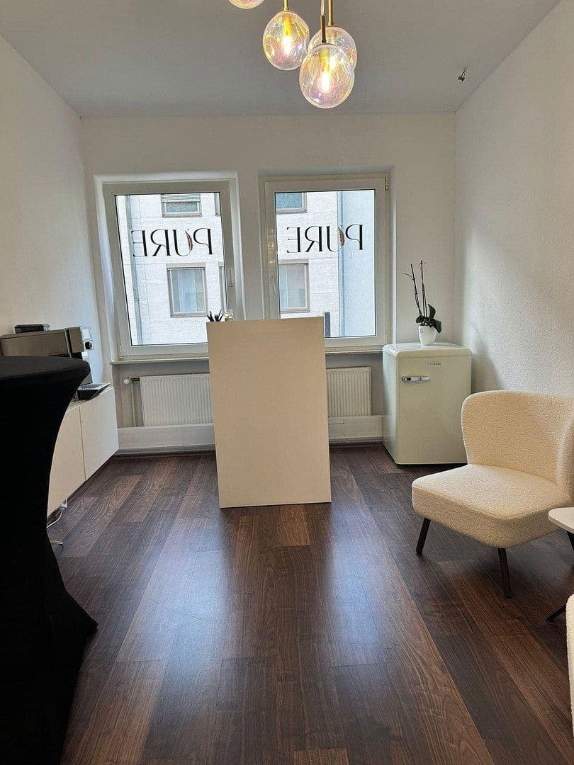 Prenájom nebytového priestoru 45 m², Breite Gasse 1, Nürnberg, Bavorsko Prenájom nebytového priestoru 45 m², Breite Gasse 1, Nürnberg, Bavorsko