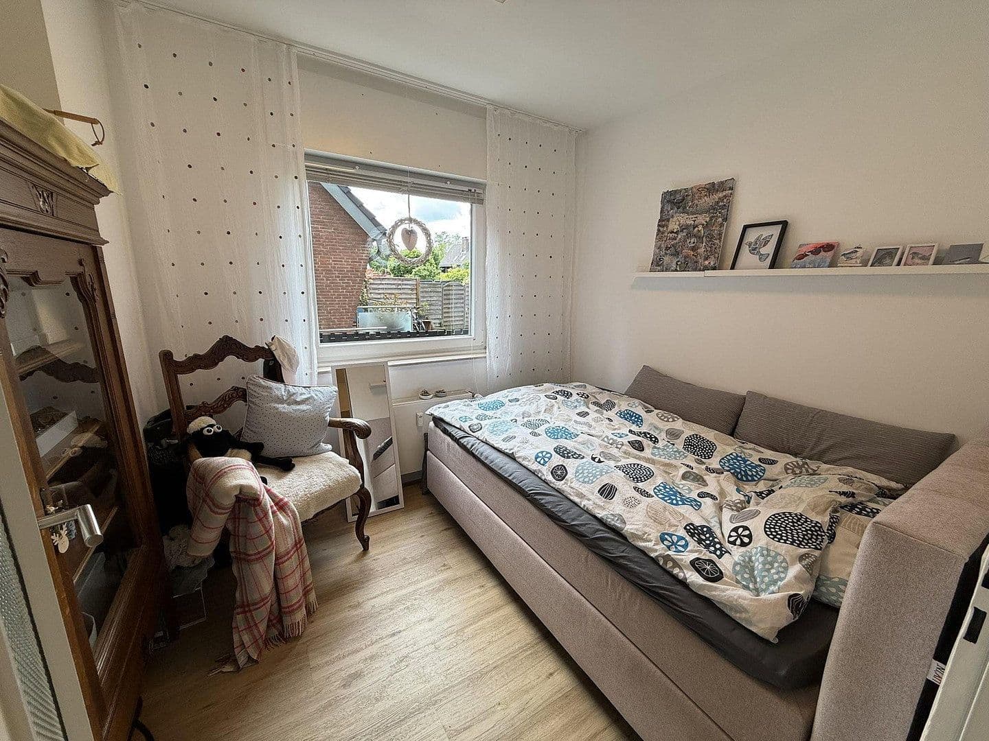 Prenájom bytu 3-izbový 85 m², Nierster Str. 14a, Meerbusch, Severné Porýnie - Westfálsko Prenájom bytu 3-izbový 85 m², Nierster Str. 14a, Meerbusch, Severné Porýnie - Westfálsko