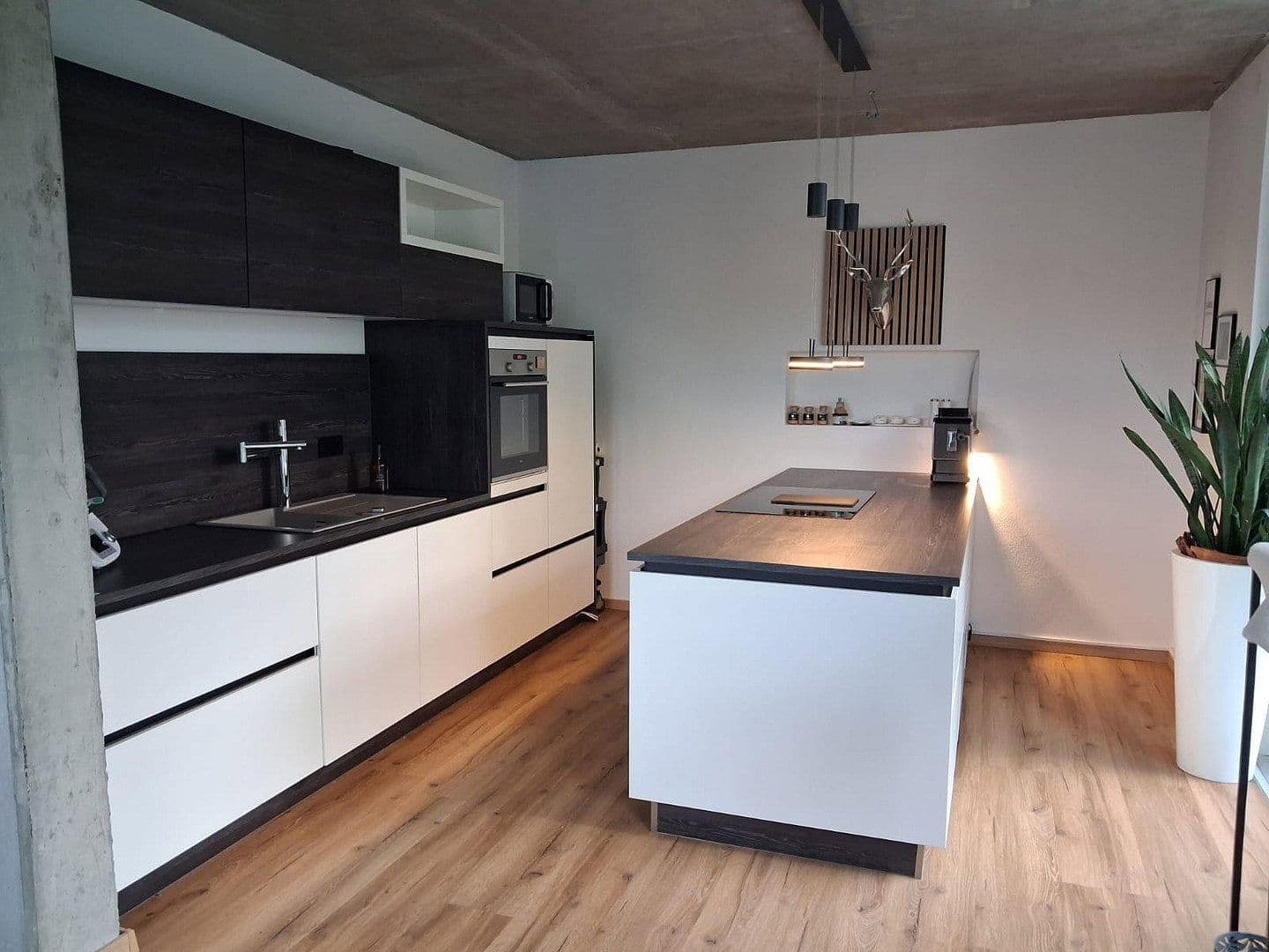 Prenájom bytu 2-izbový 75 m², Günzburg, Bavorsko Prenájom bytu 2-izbový 75 m², Günzburg, Bavorsko