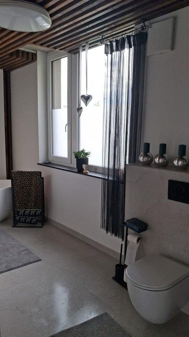 Prenájom bytu 2-izbový 75 m², Günzburg, Bavorsko Prenájom bytu 2-izbový 75 m², Günzburg, Bavorsko