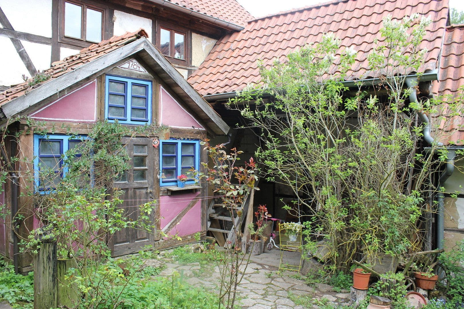 Predaj domu 300 m², pozemek 1.277 m², In Friedrichsrode 24, Helbedündorf, Durínsko Predaj domu 300 m², pozemek 1.277 m², In Friedrichsrode 24, Helbedündorf, Durínsko