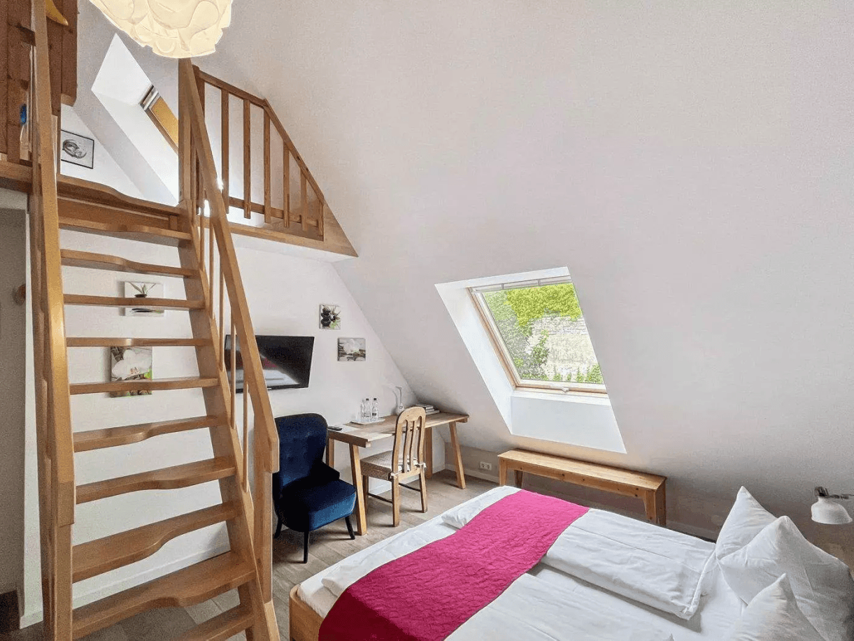 Predaj domu 240 m², pozemek 840 m², Brunnengasse 7, Randersacker, Bavorsko Predaj domu 240 m², pozemek 840 m², Brunnengasse 7, Randersacker, Bavorsko