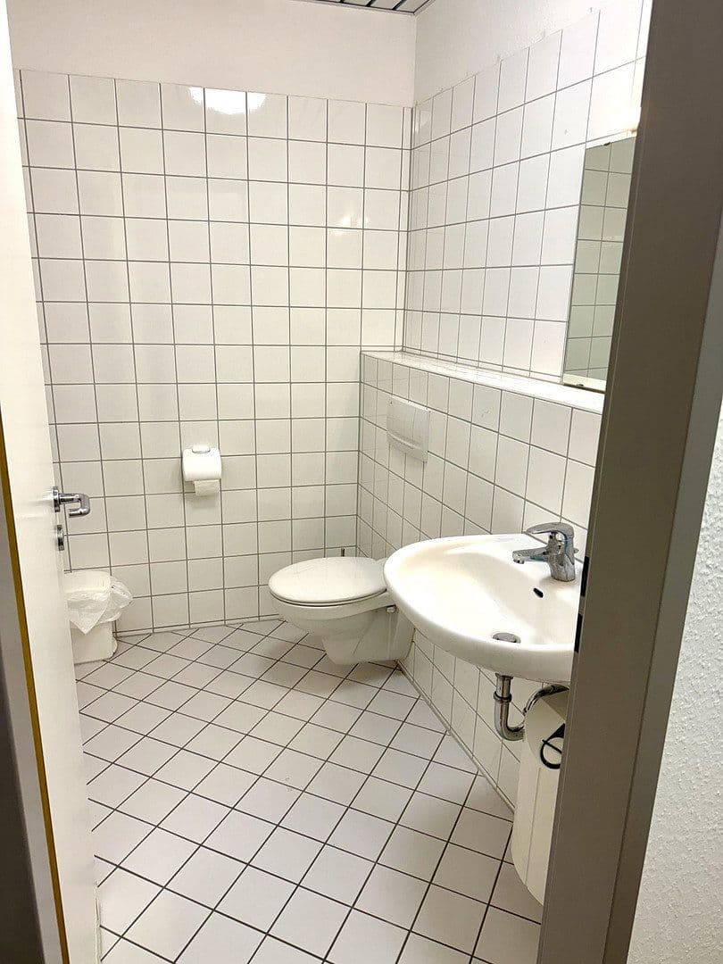 Prenájom kancelárie 60 m², Am Markt 2, Schwerin, Meklenbursko-Predpomoransko Prenájom kancelárie 60 m², Am Markt 2, Schwerin, Meklenbursko-Predpomoransko
