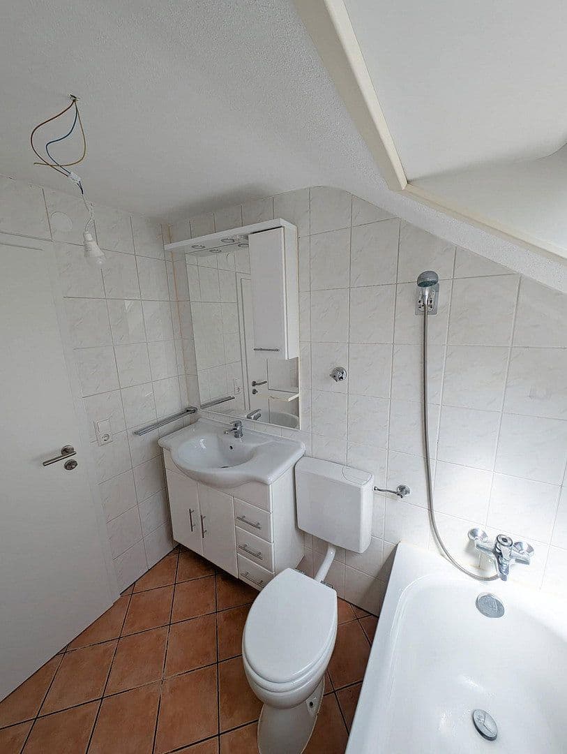 Prenájom bytu 3-izbový 77 m², Filderstadt, Bádensko-Wurttembersko Prenájom bytu 3-izbový 77 m², Filderstadt, Bádensko-Wurttembersko