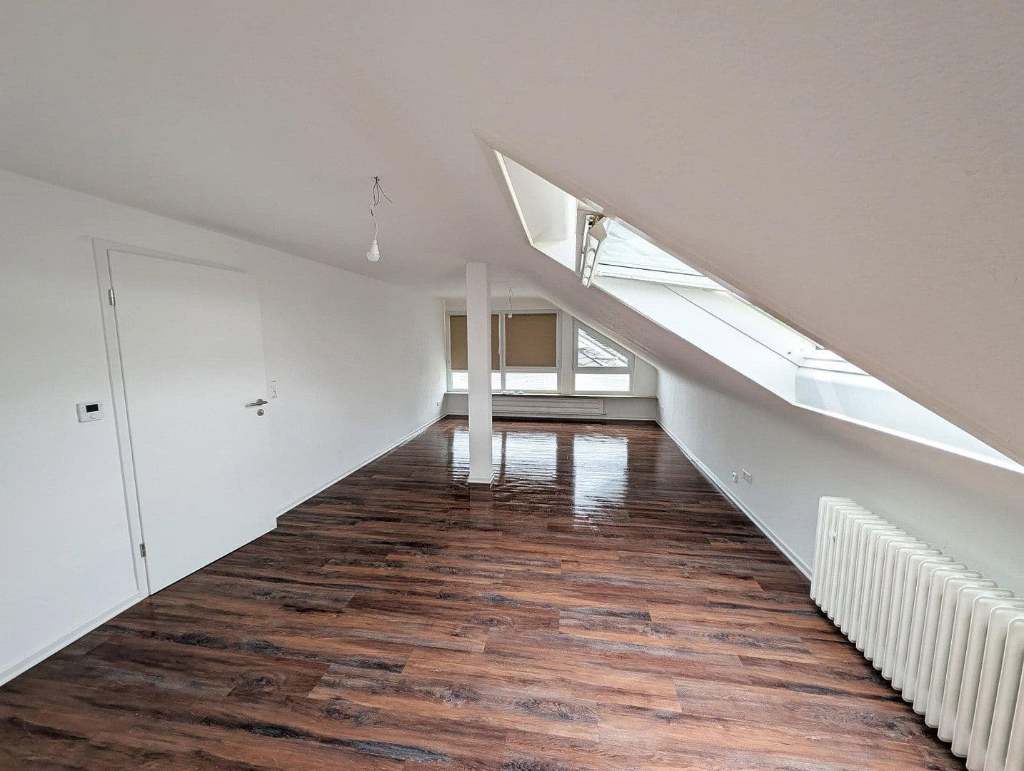 Prenájom bytu 3-izbový 77 m², Filderstadt, Bádensko-Wurttembersko Prenájom bytu 3-izbový 77 m², Filderstadt, Bádensko-Wurttembersko