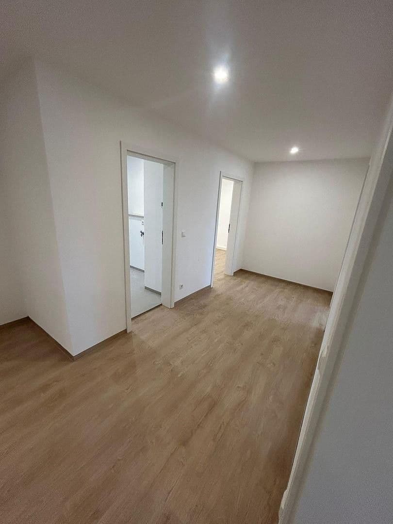 Prenájom bytu 3-izbový 84 m², Chemnitzer Str. 72, Meerane, Sasko Prenájom bytu 3-izbový 84 m², Chemnitzer Str. 72, Meerane, Sasko