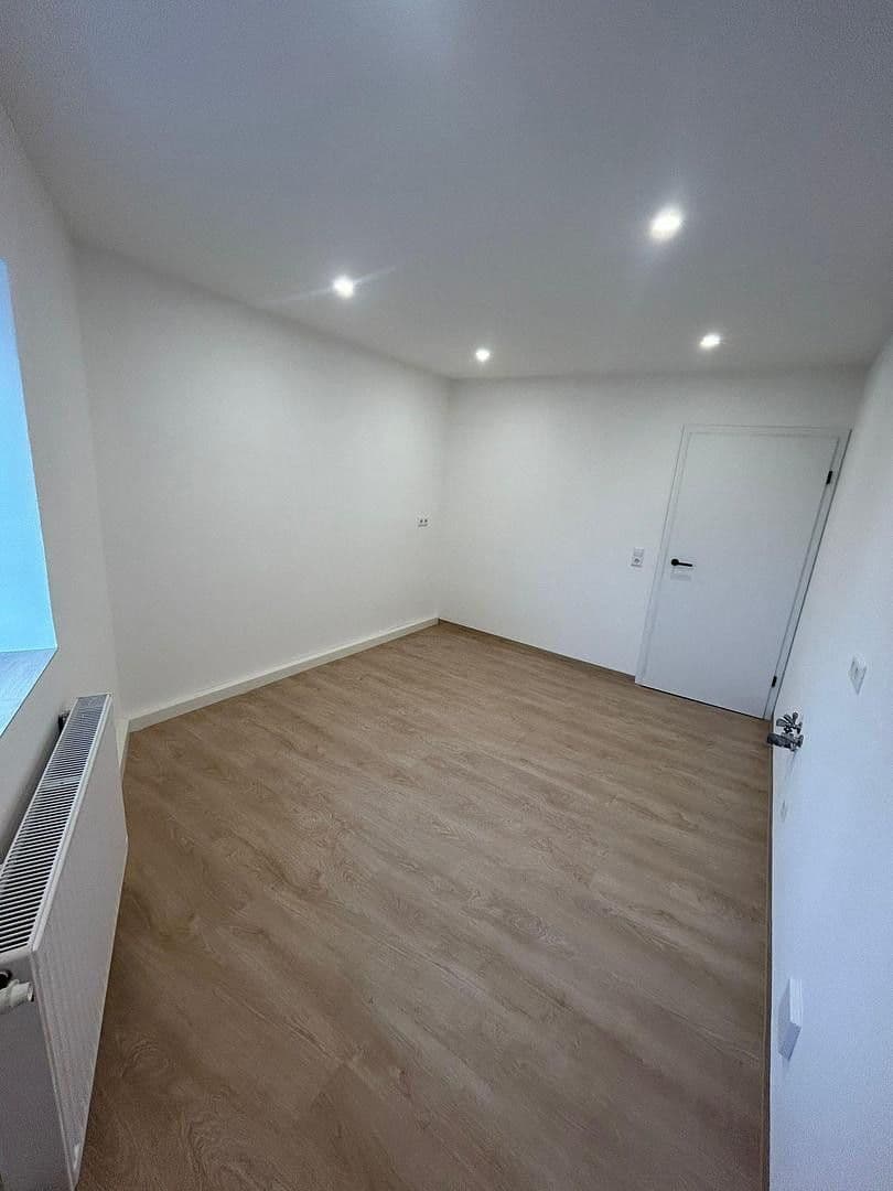 Prenájom bytu 3-izbový 84 m², Chemnitzer Str. 72, Meerane, Sasko Prenájom bytu 3-izbový 84 m², Chemnitzer Str. 72, Meerane, Sasko