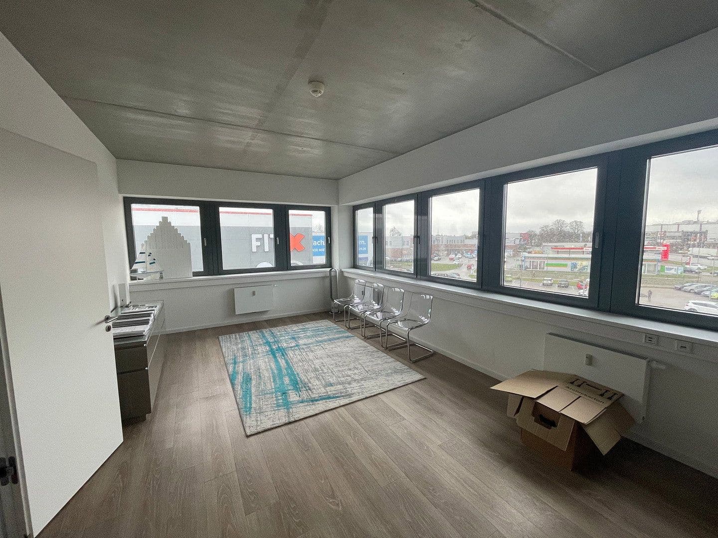Prenájom kancelárie 100 m², Bei der Lohmühle 84, Lübeck, Šlezvicko-Holštajnsko Prenájom kancelárie 100 m², Bei der Lohmühle 84, Lübeck, Šlezvicko-Holštajnsko