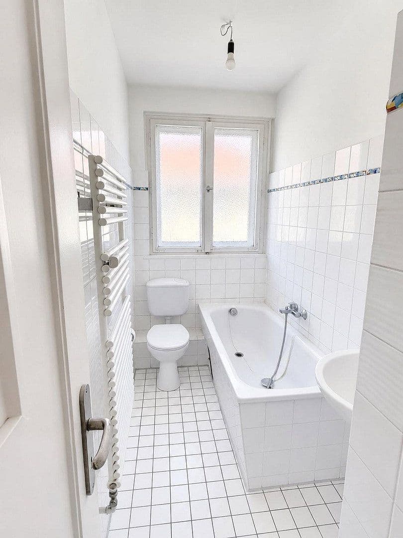 Predaj bytu 3-izbový 87 m², Kamminer Str., Berlin, Berlín Predaj bytu 3-izbový 87 m², Kamminer Str., Berlin, Berlín