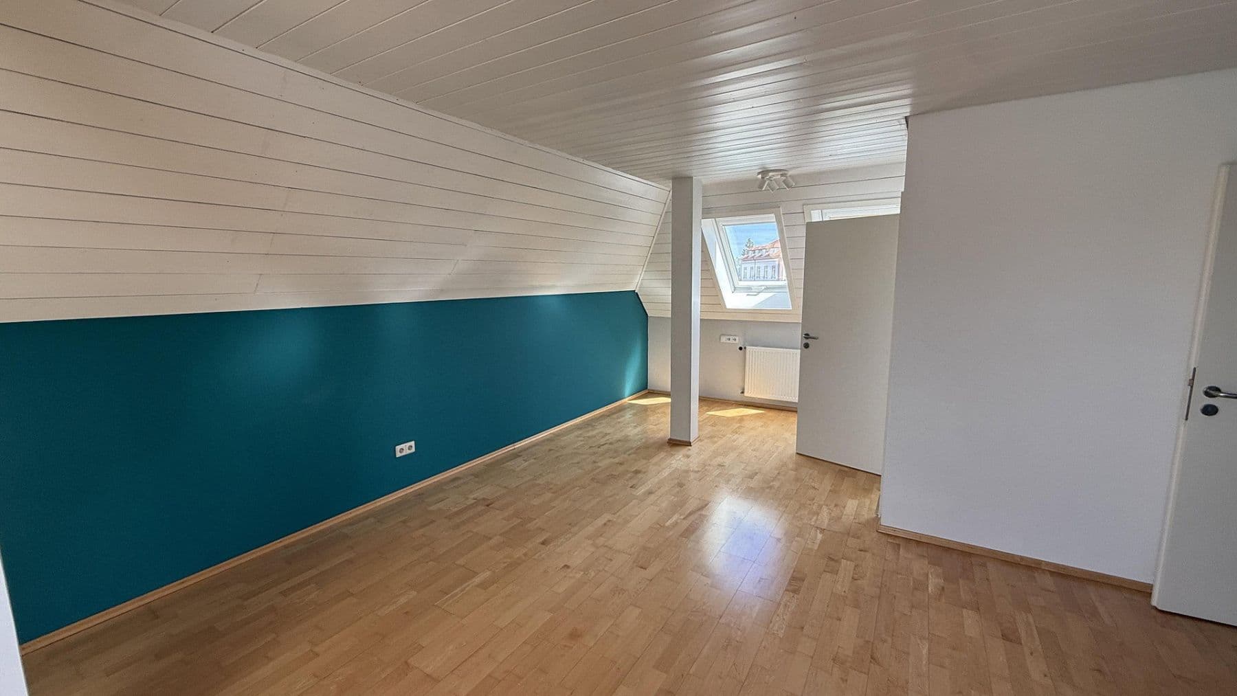 Prenájom bytu 5-izbový 220 m², Donaueschingen, Bádensko-Wurttembersko Prenájom bytu 5-izbový 220 m², Donaueschingen, Bádensko-Wurttembersko