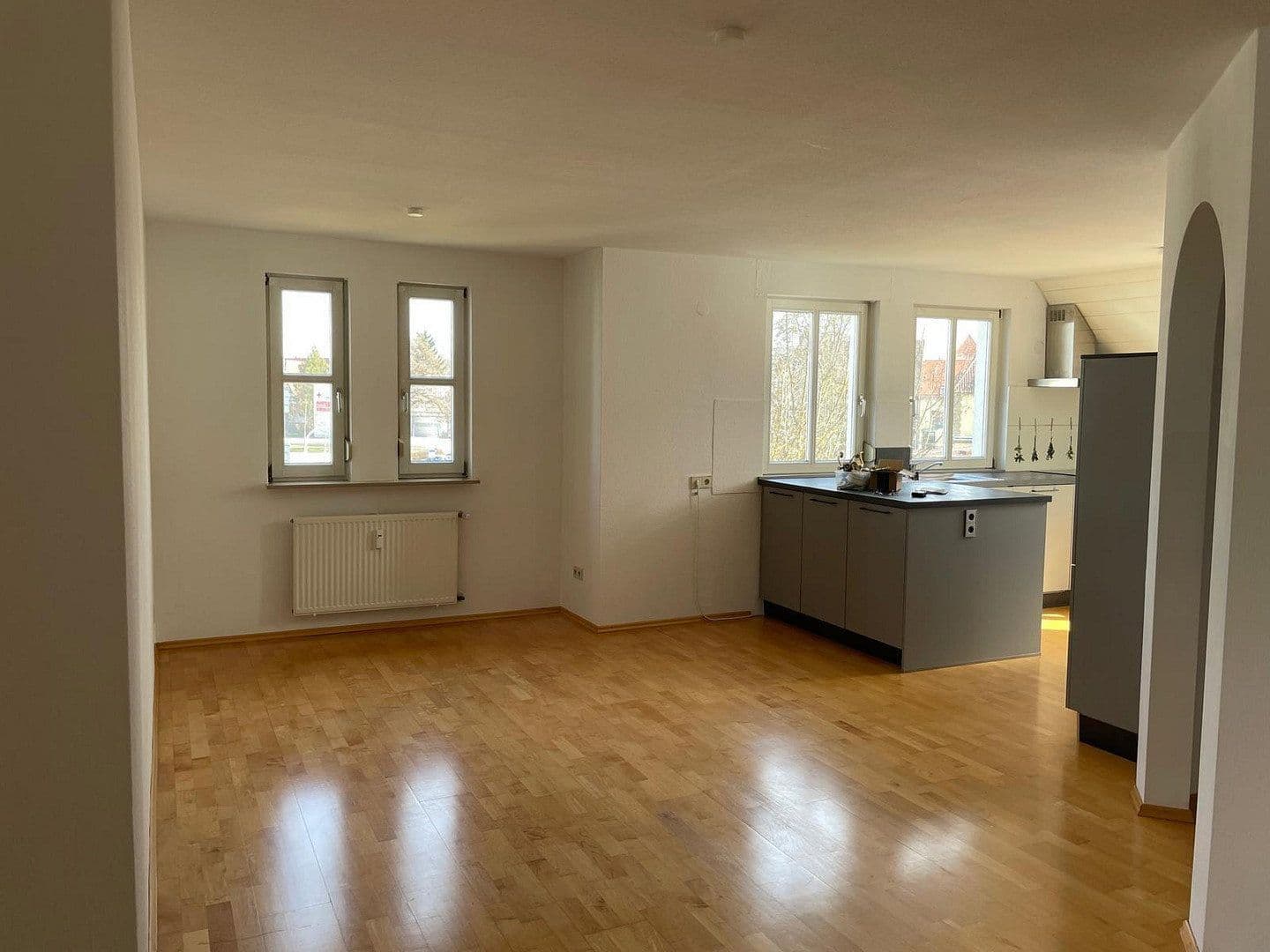 Prenájom bytu 5-izbový 220 m², Donaueschingen, Bádensko-Wurttembersko Prenájom bytu 5-izbový 220 m², Donaueschingen, Bádensko-Wurttembersko